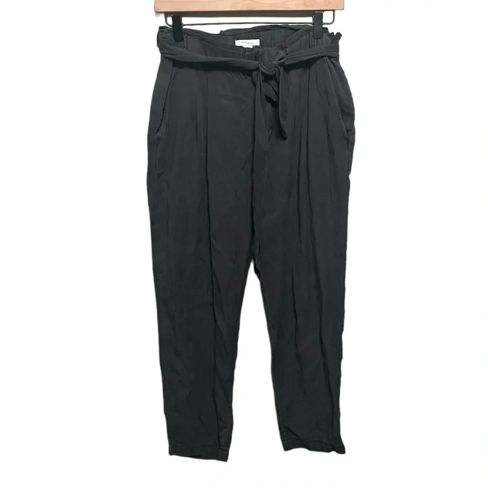 Daily Ritual Gray Belted Tapered Pants - Picture 3 of 11